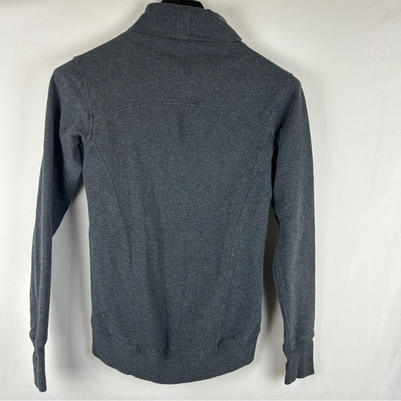 Lululemon on the double turtle neck gray pullover sweatshirt size 2 - Picture 6 of 7